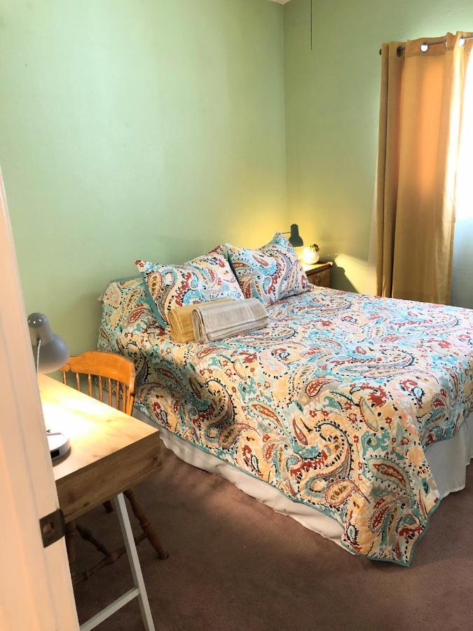 Festive Haven Room Hemet Extérieur photo